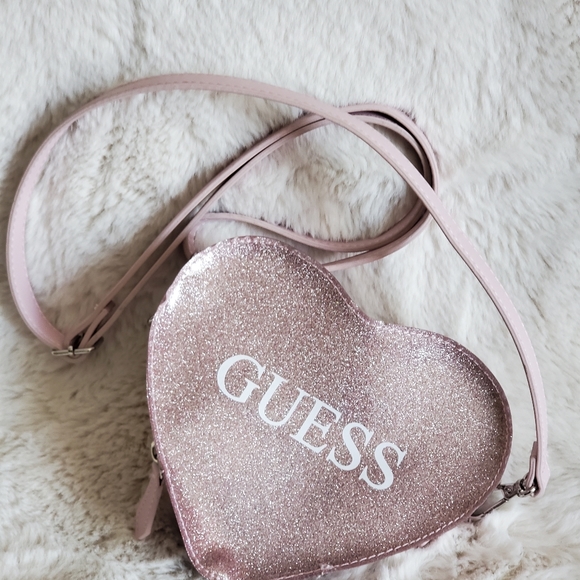 Guess Heart Crossbody - Picture 1 of 1